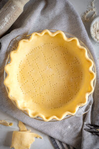 How to Make Flaky Pie Crust By Hand