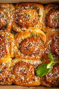 Cheesy Pesto Scrolls